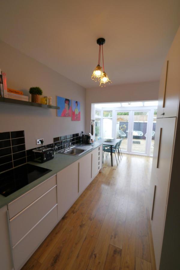 וורטינג Quirky Spacious Ground Floor Victorian Garden Flat מראה חיצוני תמונה