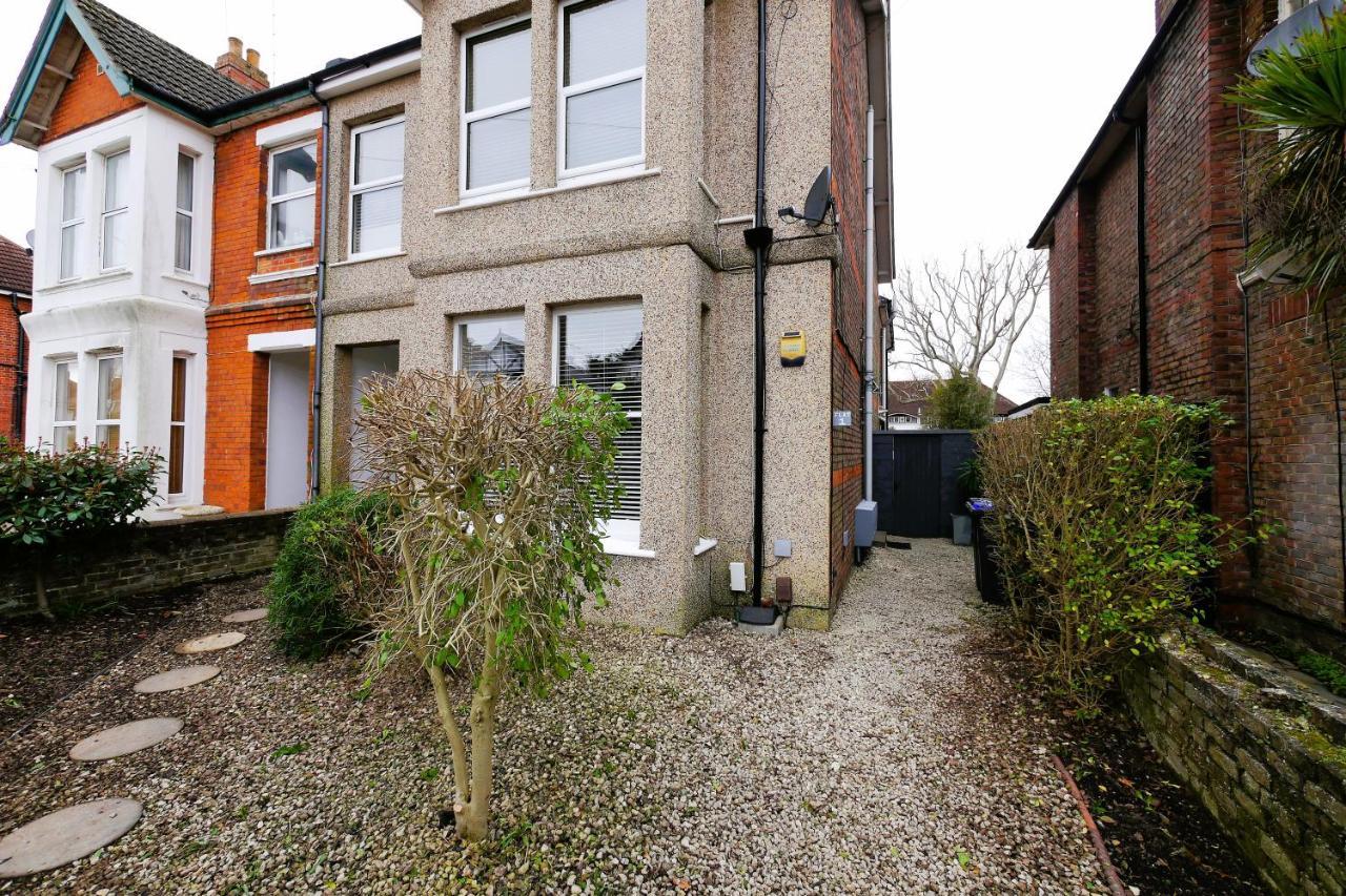 וורטינג Quirky Spacious Ground Floor Victorian Garden Flat מראה חיצוני תמונה